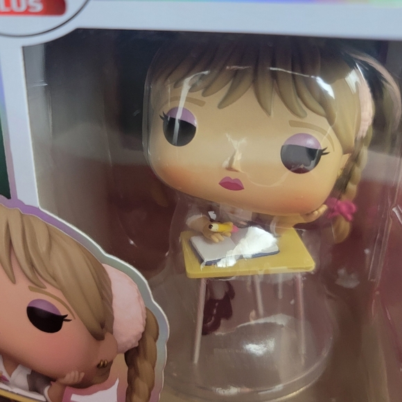Britney Spears funko # 444 (nib) With pop protector - Picture 3 of 7